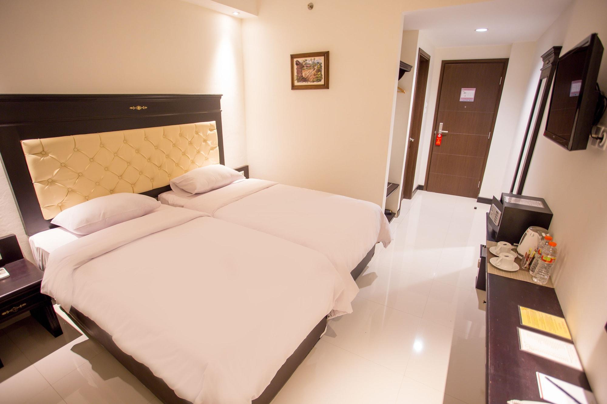 Same Hotel Маланг Екстер'єр фото