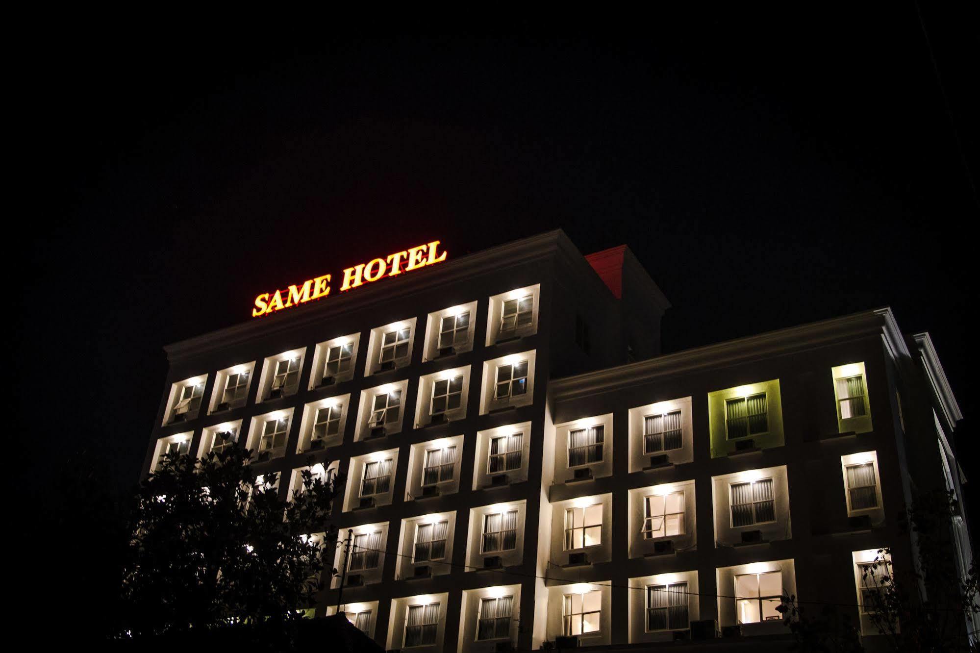 Same Hotel Маланг Екстер'єр фото